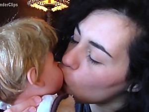 mom doll kiss 1